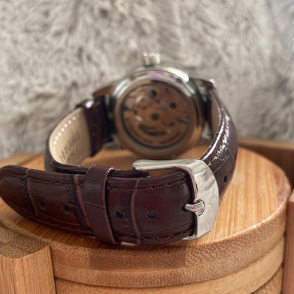 Stuhrling Original Automatic 20 Jewels CAL.ST-90050 Winding Watch - Picture 9 of 16